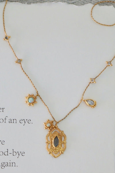Blanche Necklace