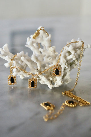 Three Days Necklace